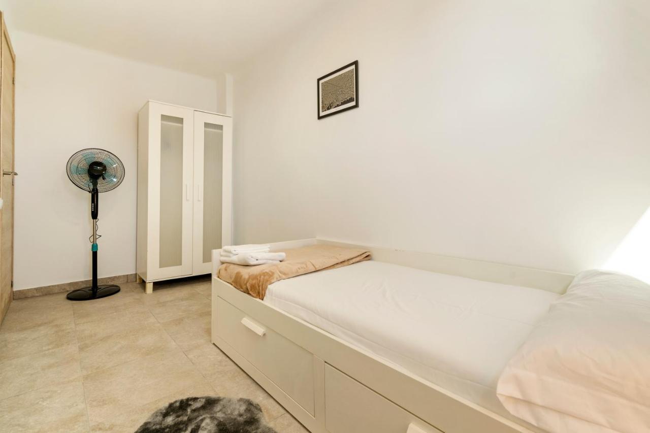 Apartamento Cerca De La Playa Barselona Dış mekan fotoğraf
